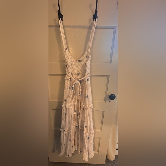 Like new worn twice free people summer dress. - Picture 2 of 3